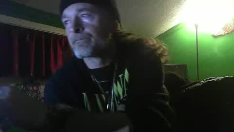 hippiedad333 online show from 02/17/26, 01:24