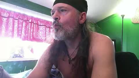 hippiedad333 online show from 03/17/26, 01:25