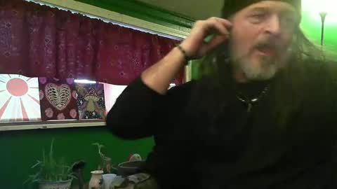 hippiedad333 online show from 03/28/26, 11:15