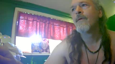 hippiedad333 online show from 06/06/26, 08:46