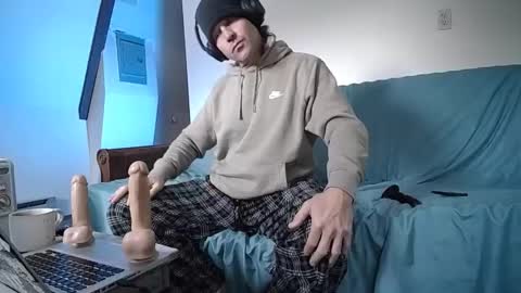 Hippie Jijm online show from 02/08/25, 06:22