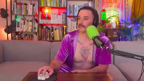 HipsterTrash Clark one half of Task Manager online show from 06/20/26, 01:58