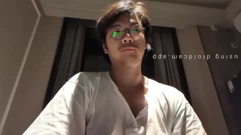 Snapshot of hirvirdish chatting on 10/25/25, 07:19 Taick online show from 10/25/25, 07:19