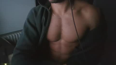 Hiseres online show from 09/18/25, 02:13