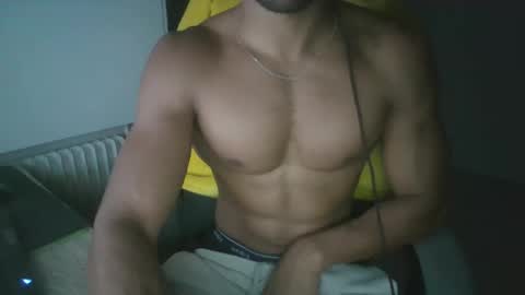 Hiseres online show from 10/19/25, 01:50