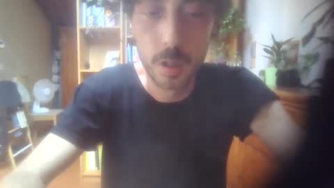 Snapshot of hitmenoww chatting on 06/09/26, 01:01 hitmenoww online show from 06/09/26, 01:01