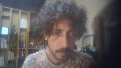 Snapshot of hitmenoww chatting on 07/22/26, 10:18 hitmenoww online show from 07/22/26, 10:18