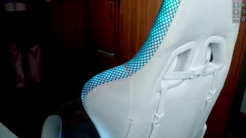 Holly online show from 12/15/25, 07:07