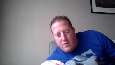 Snapshot of hockey258387 chatting on 01/04/25, 07:23 THE MAN online show from 01/04/25, 07:23