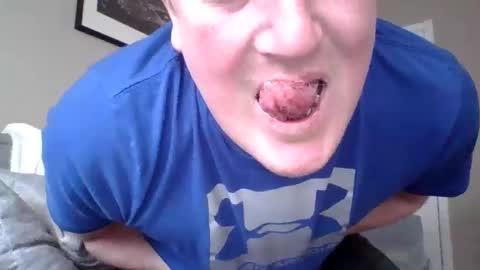 Snapshot of hockey258387 chatting on 02/26/25, 05:17 THE MAN online show from 02/26/25, 05:17