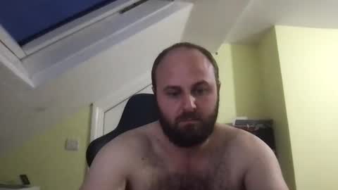 Snapshot of hockeyboy230425 chatting on 12/16/25, 07:46 hockeyboy230425 online show from 12/16/25, 07:46