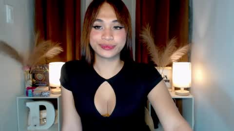 hoelymarie online show from 07/28/26, 07:39