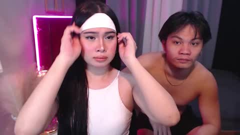 Snapshot of hoelymolly chatting on 10/27/25, 07:56 hoelymolly online show from 10/27/25, 07:56