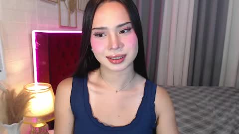 hoelymolly online show from 04/10/26, 08:13