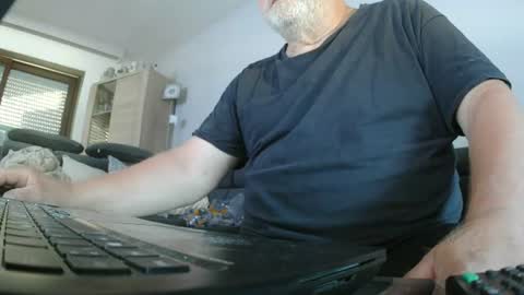 hofnung online show from 06/27/26, 05:40