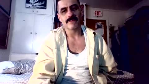 Snapshot of hoglegg99384194 chatting on 10/31/25, 08:59 hoglegg99384194 online show from 10/31/25, 08:59