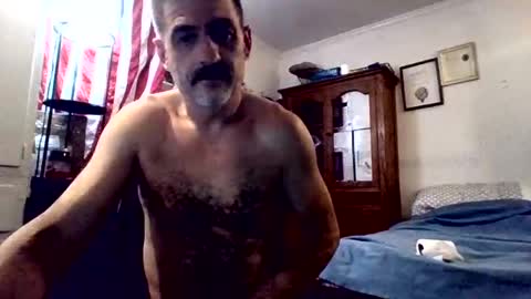 Snapshot of hoglegg99384194 chatting on 11/13/25, 10:03 hoglegg99384194 online show from 11/13/25, 10:03