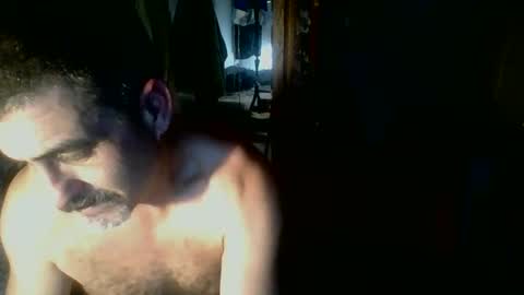 Snapshot of hoglegg99384194 chatting on 11/23/25, 01:11 hoglegg99384194 online show from 11/23/25, 01:11