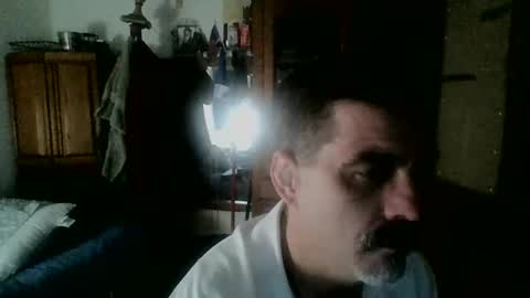Snapshot of hoglegg99384194 chatting on 11/24/25, 10:48 hoglegg99384194 online show from 11/24/25, 10:48