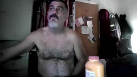 hoglegg99384194 online show from 08/04/26, 12:52