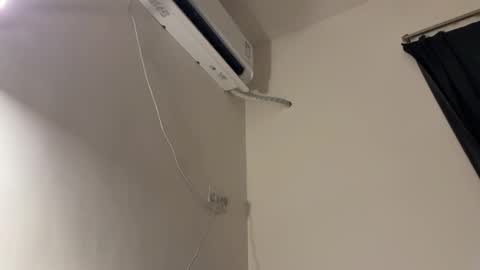 Snapshot of hola_sunflower chatting on 09/14/25, 08:08 amy online show from 09/14/25, 08:08