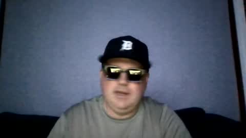 Snapshot of holden_minutz chatting on 06/24/26, 07:40 holden_minutz online show from 06/24/26, 07:40