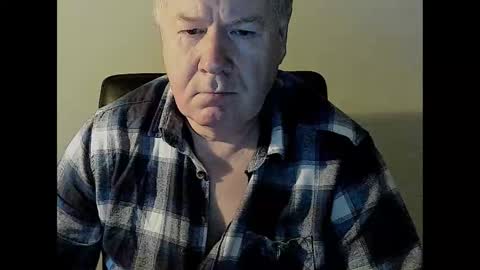 Holger online show from 02/10/25, 03:42