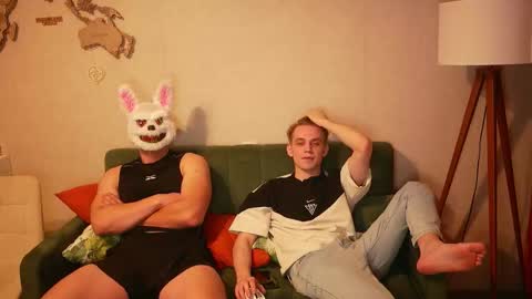 Snapshot of holiday_boys chatting on 10/17/25, 06:43 Extaz  Athrey  Howard online show from 10/17/25, 06:43