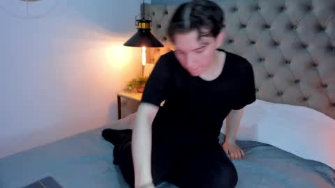 Holland online show from 06/06/26, 04:12