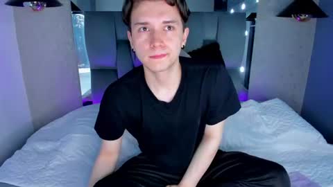 Holland online show from 06/18/26, 03:38