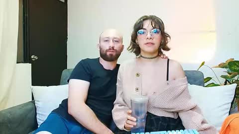 Holly and Honey online show from 09/11/25, 09:26