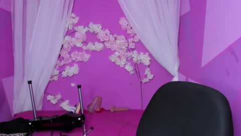 Holly  online show from 10/13/25, 03:28