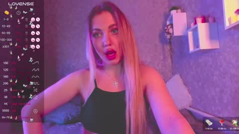 holly_molly8 online show from 01/13/25, 09:09