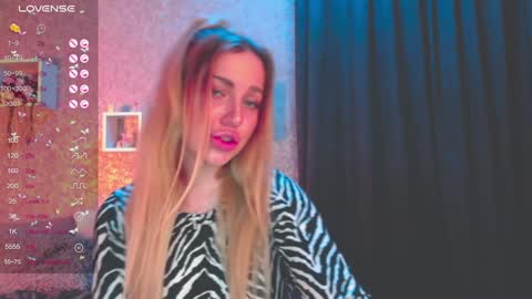 holly_molly8 online show from 01/17/25, 09:06