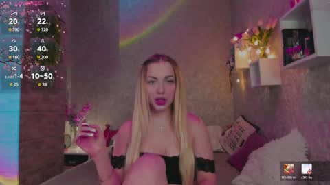 holly_molly8 online show from 04/29/26, 07:31