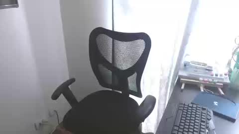 Snapshot of holly_rose69 chatting on 09/20/25, 03:35 Holly online show from 09/20/25, 03:35