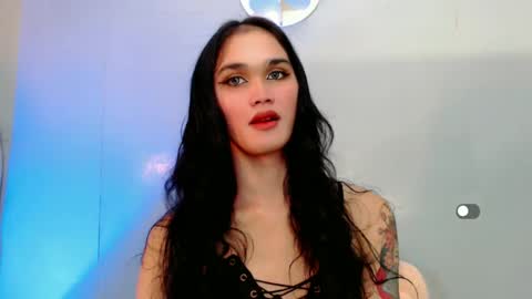 Snapshot of holly_sunshine69 chatting on 01/25/25, 09:26 Apple online show from 01/25/25, 09:26