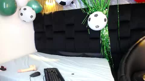 Holly Wastson online show from 06/20/26, 04:59