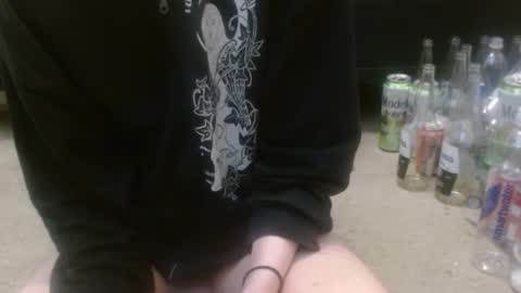 Holly Hawkes online show from 10/12/25, 01:04