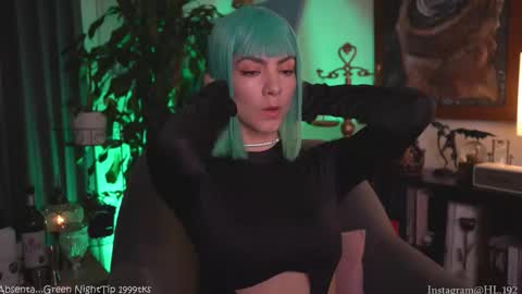 Holly Linder online show from 09/27/25, 02:16