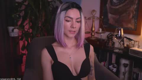 Holly Linder online show from 07/23/26, 02:20