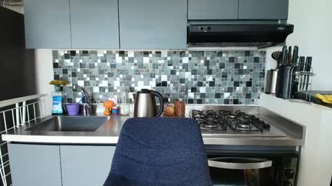 hollyshit_ online show from 10/09/25, 09:13