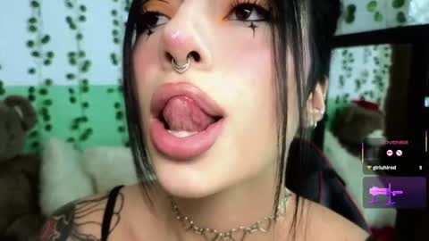 holly online show from 01/18/25, 02:55