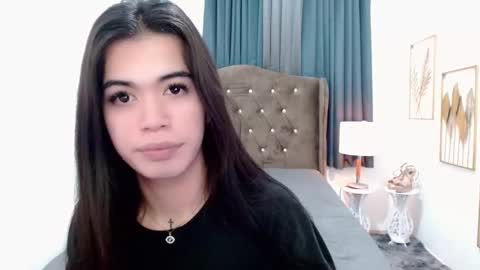 yumi online show from 12/18/25, 03:29