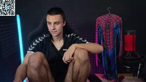 Hols online show from 06/17/26, 07:04