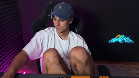 Hols online show from 07/26/26, 06:48