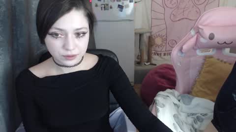 Snapshot of holy420loly chatting on 01/16/25, 04:07 Ho Lee Sheet online show from 01/16/25, 04:07