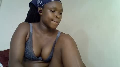 Snapshot of holy_ebony chatting on 03/18/26, 09:23 holy_ebony online show from 03/18/26, 09:23