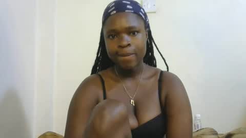Snapshot of holy_ebony chatting on 03/31/26, 02:57 holy_ebony online show from 03/31/26, 02:57