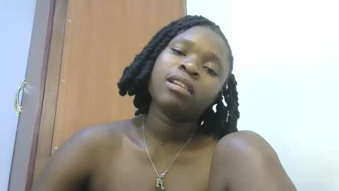 Snapshot of holy_ebony chatting on 04/08/26, 09:37 holy_ebony online show from 04/08/26, 09:37